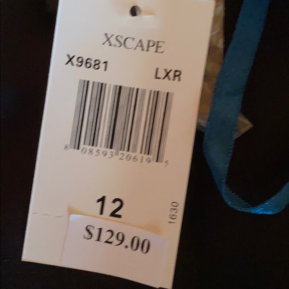 Jacket - Picture 3 of 4